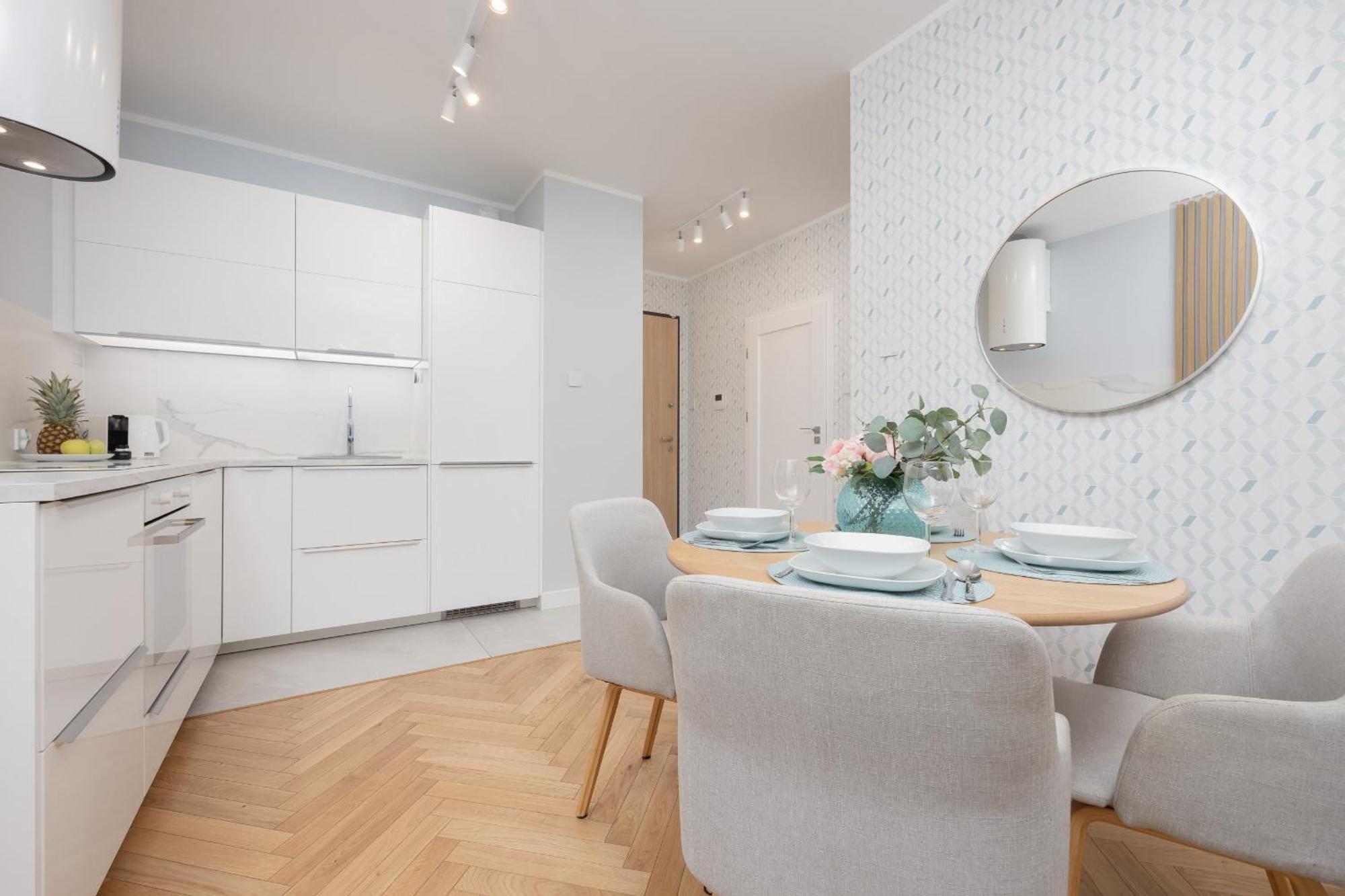 Zajezdnia Wrzeszcz Modern & Stylish Apartment Gym Gdansk By Noclegi Renters Exteriör bild